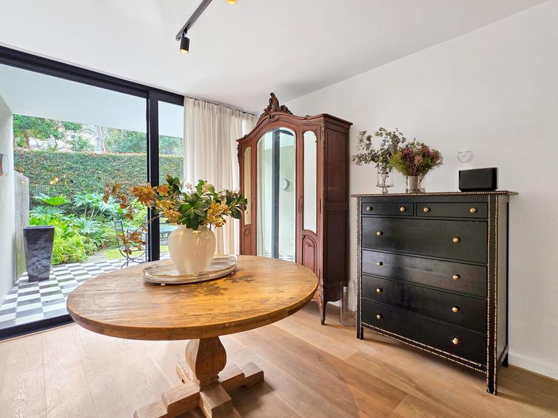 2 Bedroom Property for Sale in Camps Bay Western Cape
